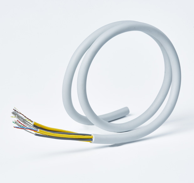 Customized cable with composite structure